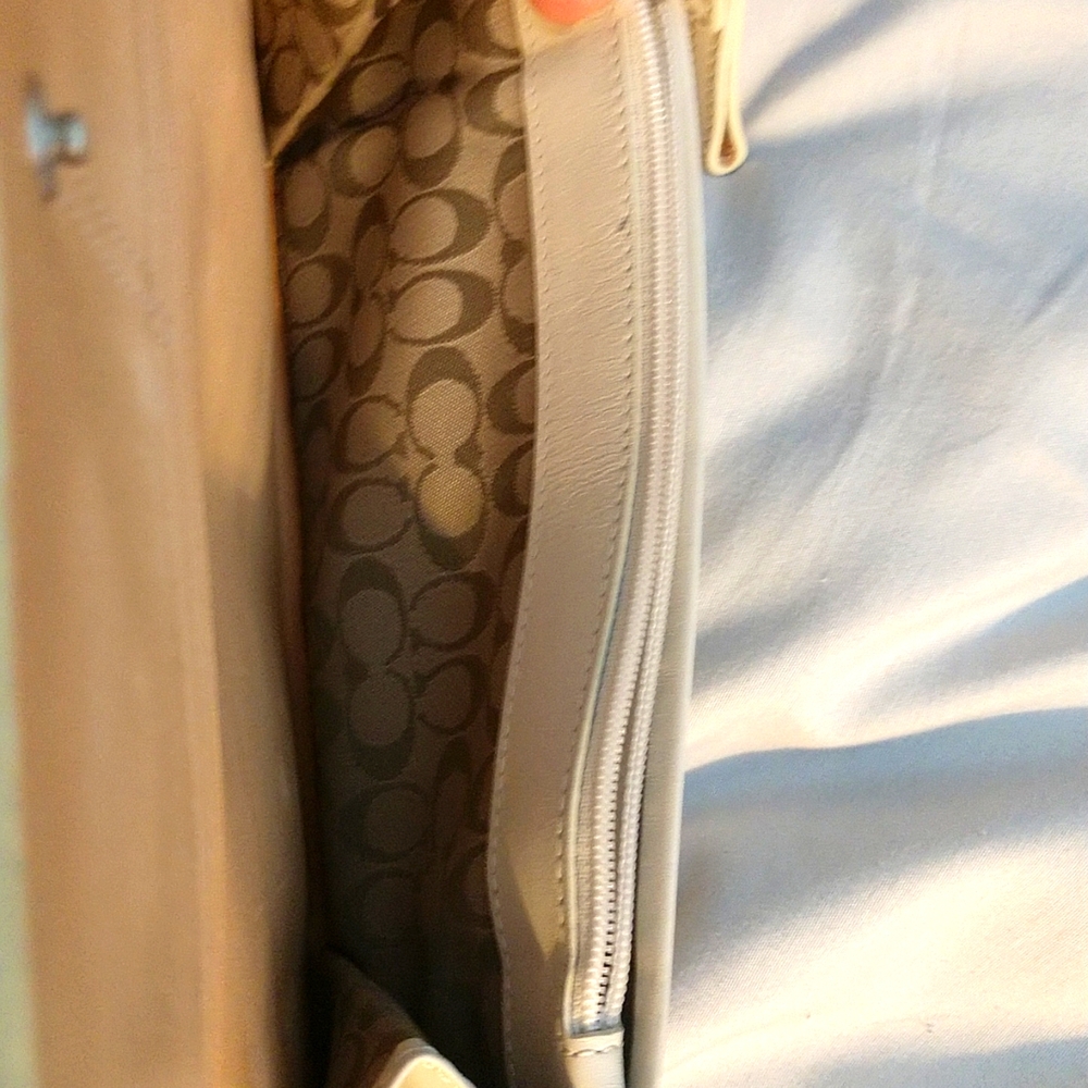 Vintage Coach wallet - Picture 5 of 12